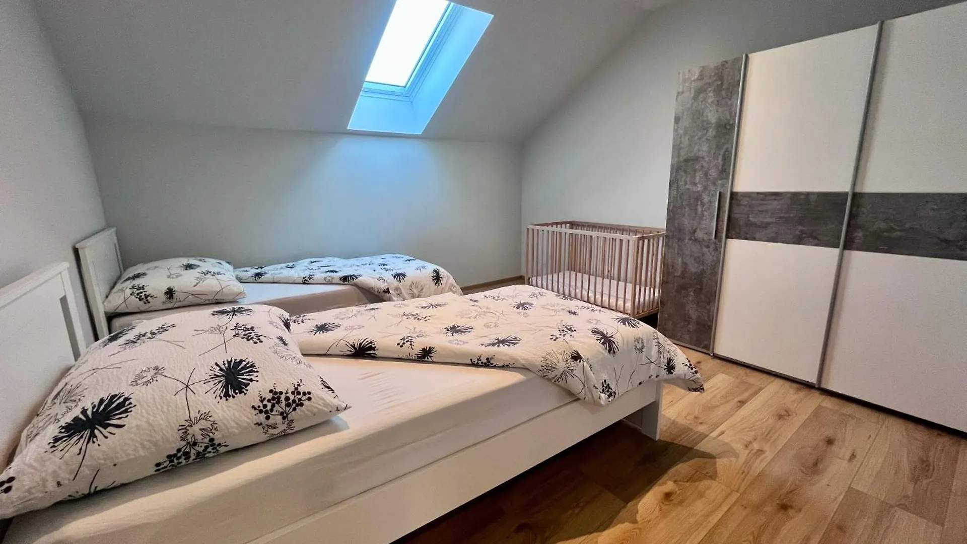 Cozy Apartment Near Vienna Airport Schwechat Austria